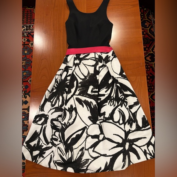 WHBM Dress w Black and White Floral Skirt, Black Jersey Top, & Pink Waist Bow, 4 - Picture 11 of 12